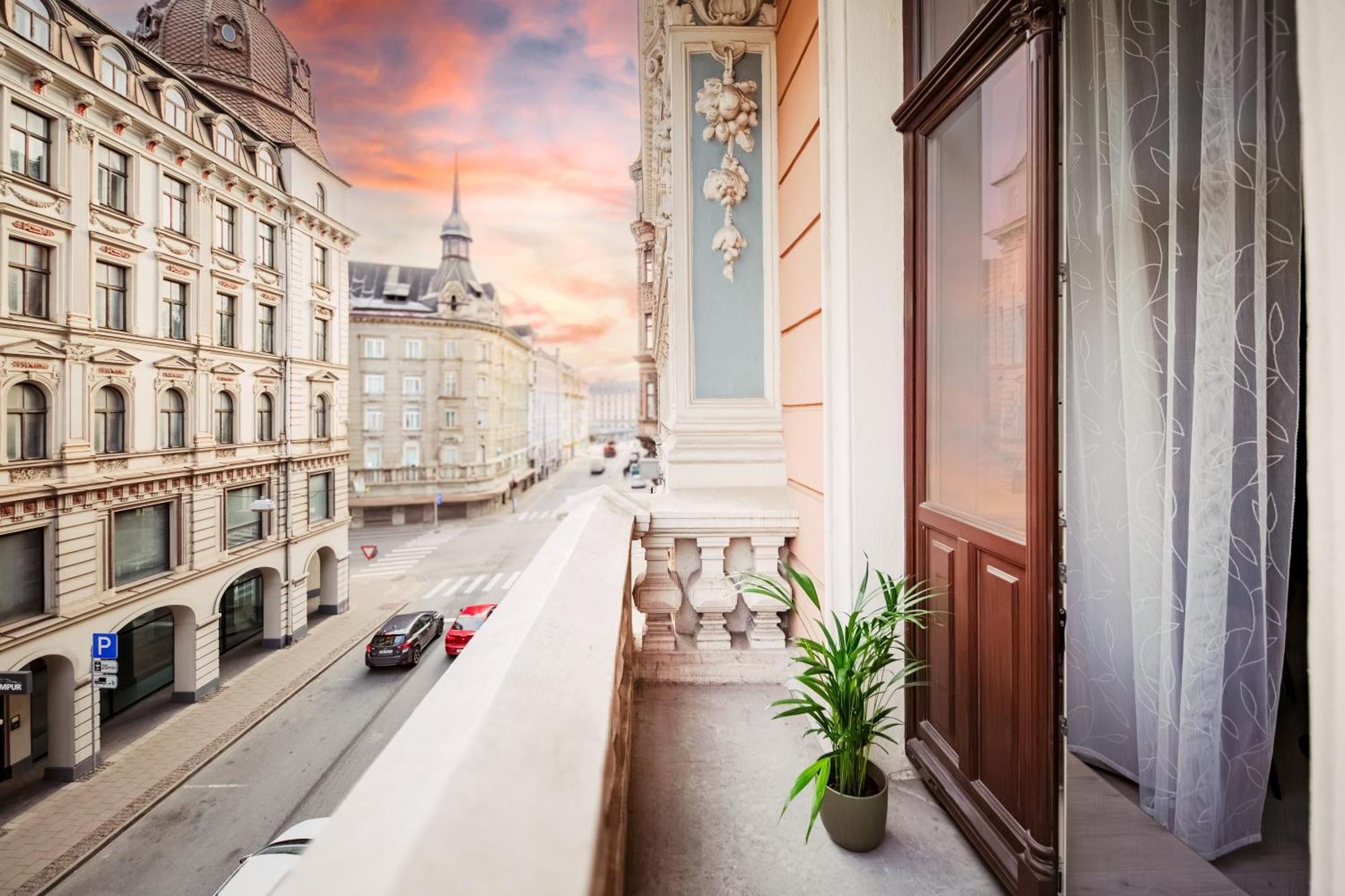 Rigaapartment Elizabetes 22 Self-service Lägenhetshotell Riga